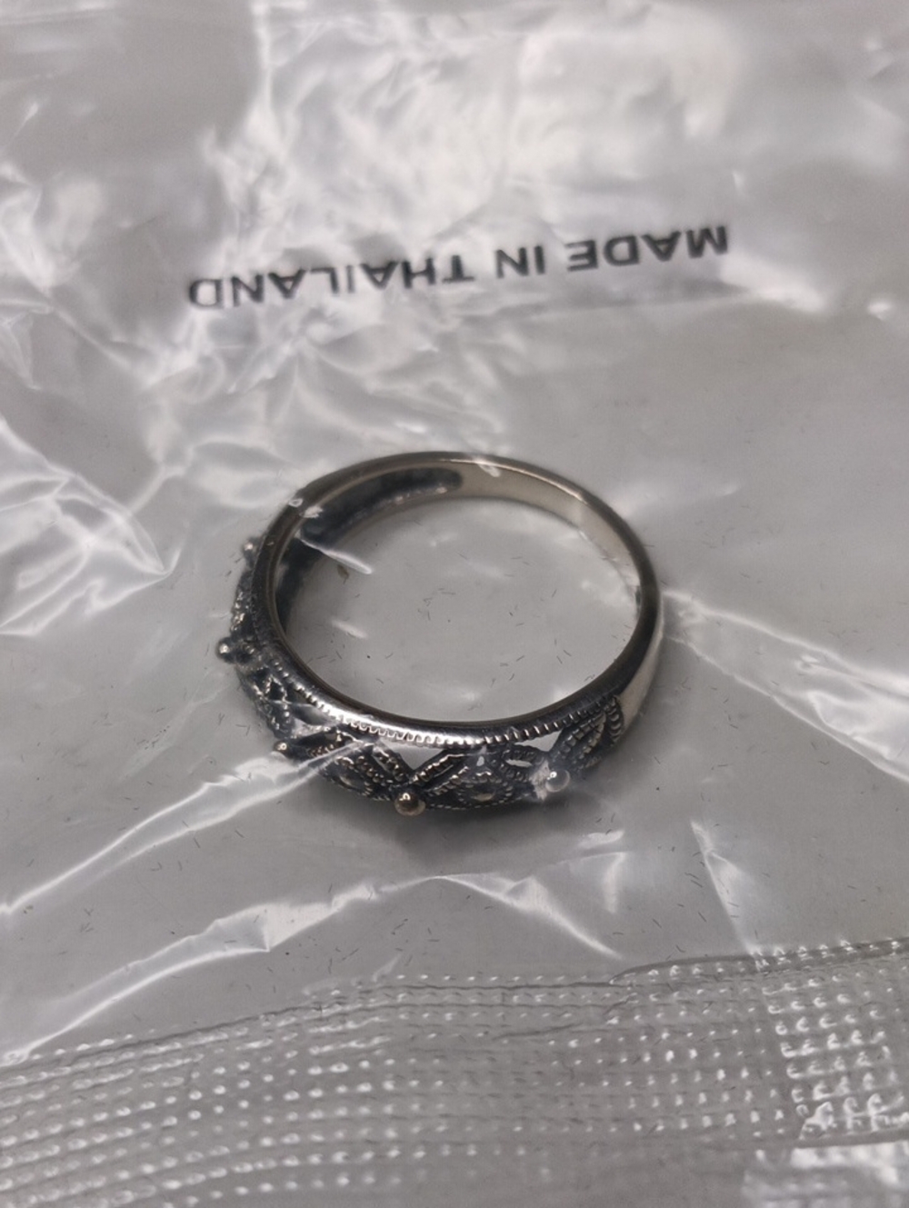 Avon Sterling Silver Vintage Band Ring - Size 8